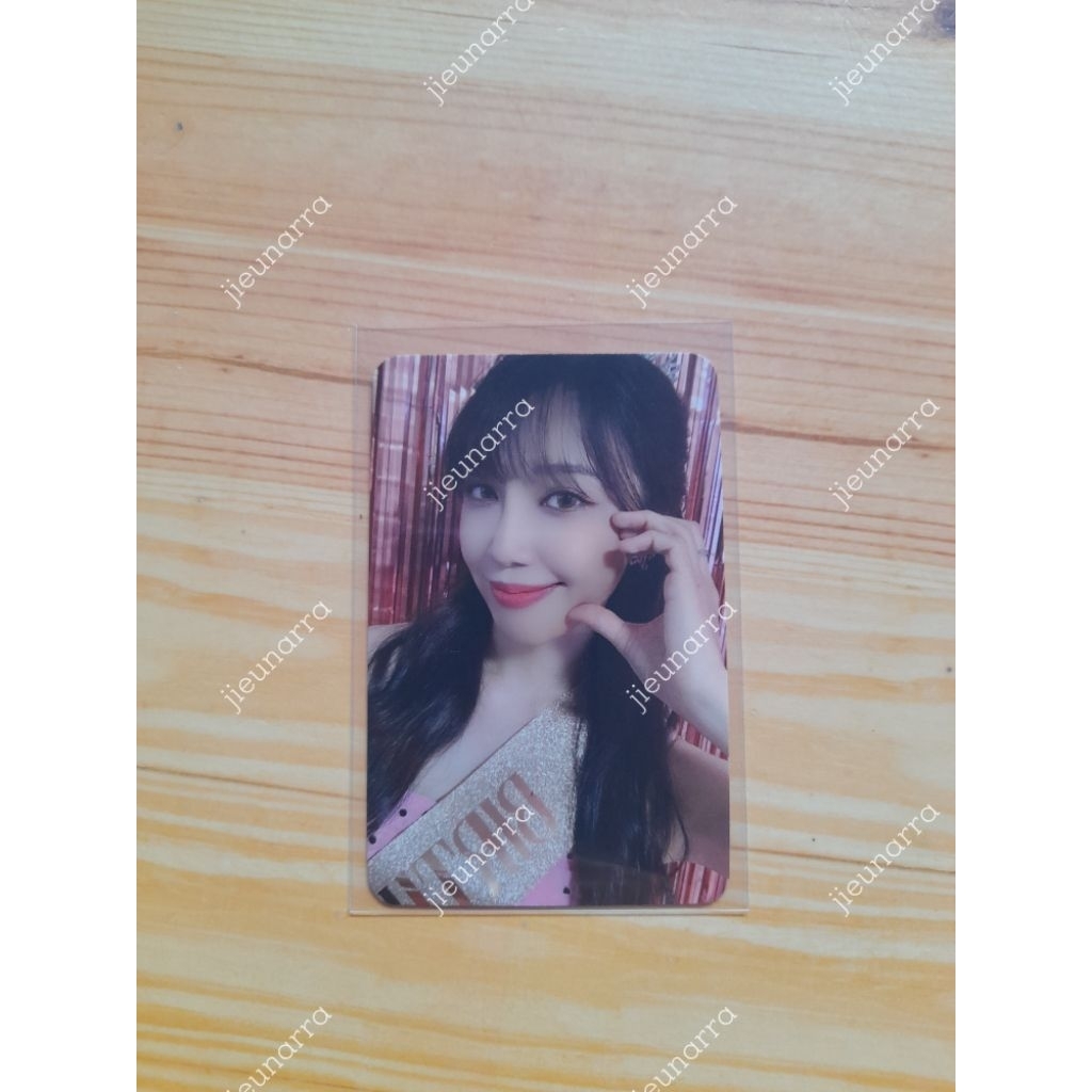 Jeong Eunji Apink Official Photocard - PC 2024 Seasons Greetings Photo Event by fromm
