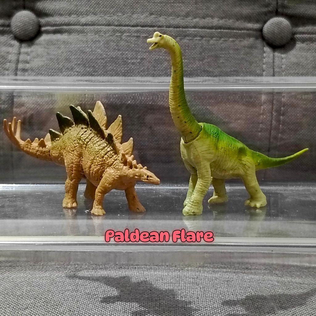 Mattel Jurassic World Mini Action Dino Dinosaurus Figure : Stegosaurus + Brachiosaurus