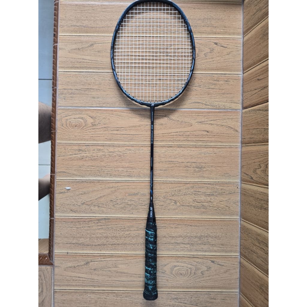 yonex voltrix z force 2