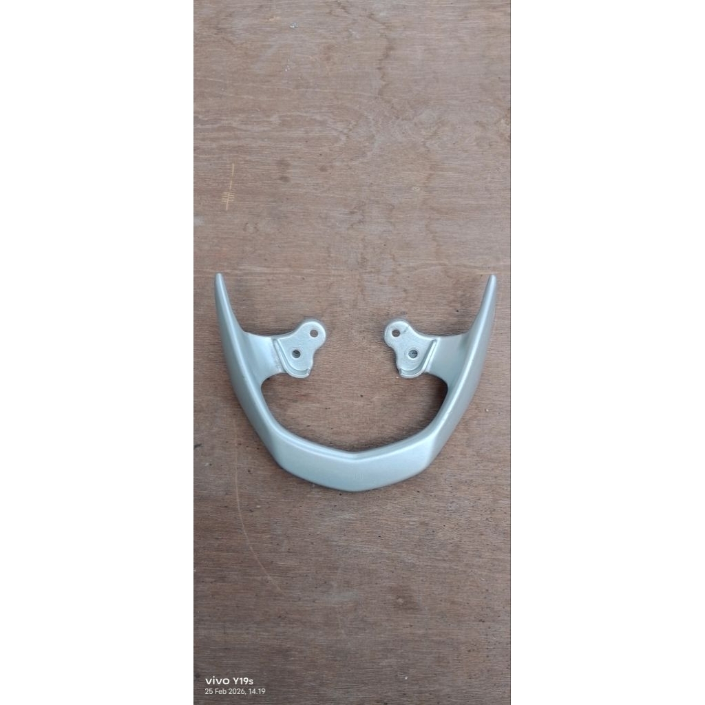 Behel Begel Planger Pegangan Belakang Suzuki Shogun 125 FL RR NR Original Copotan Motor