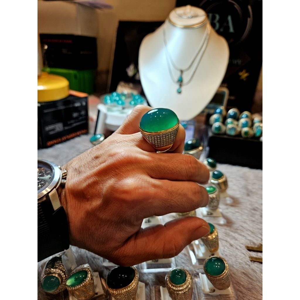 bacan doko majiko crystal giwang