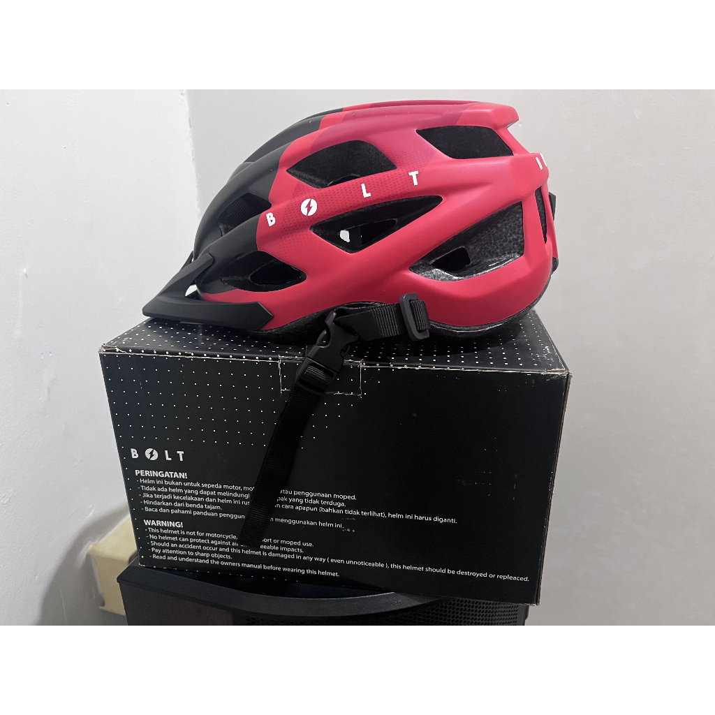 Helm Sepeda Bolt