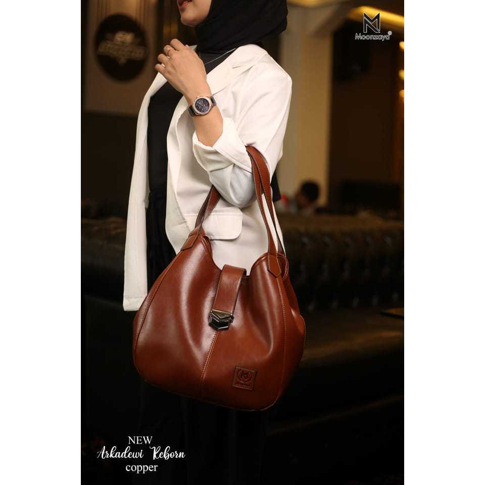 MOONZAYA ARKADEWI REBORN BY MOONZAYA TAS BAHU KEKINIAN