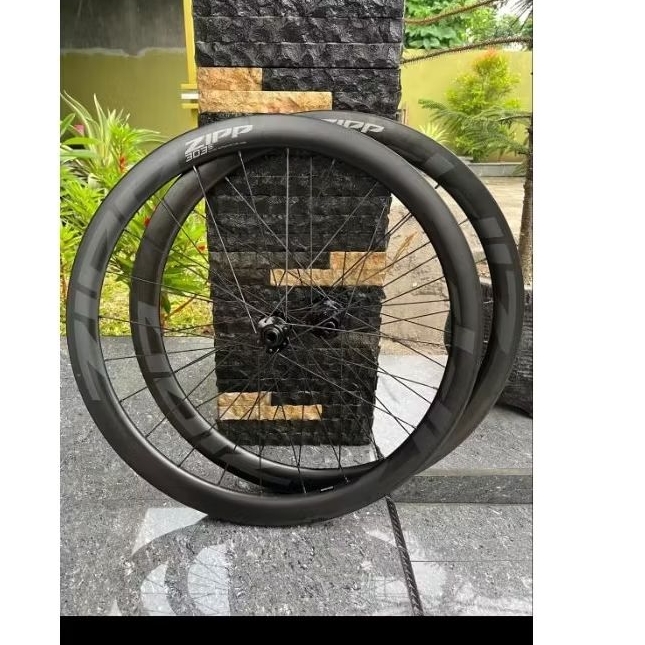 Wheelset zipp 303s disc brake