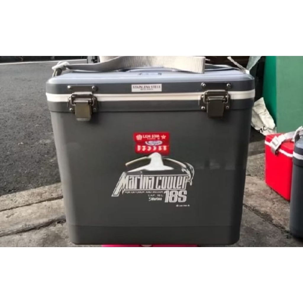 marina cooler