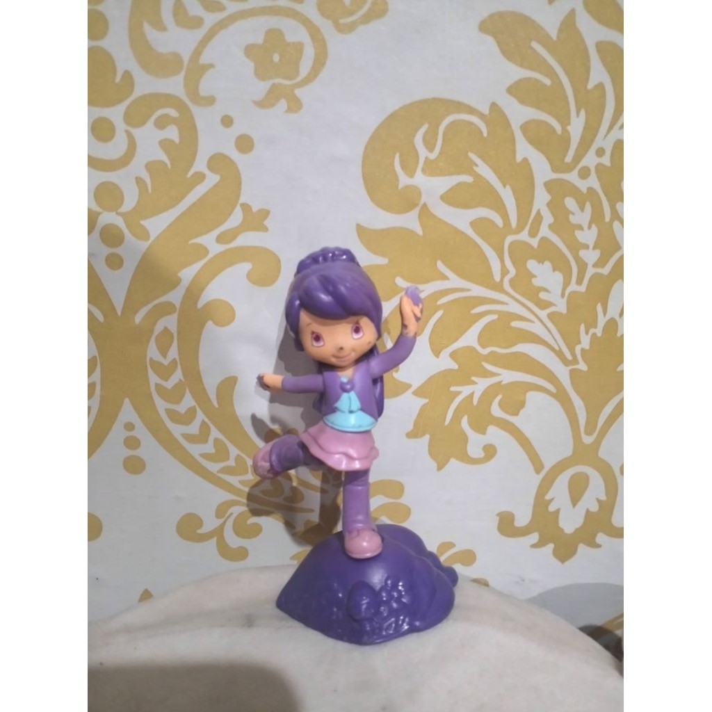 strawberry shortcake figur mainan