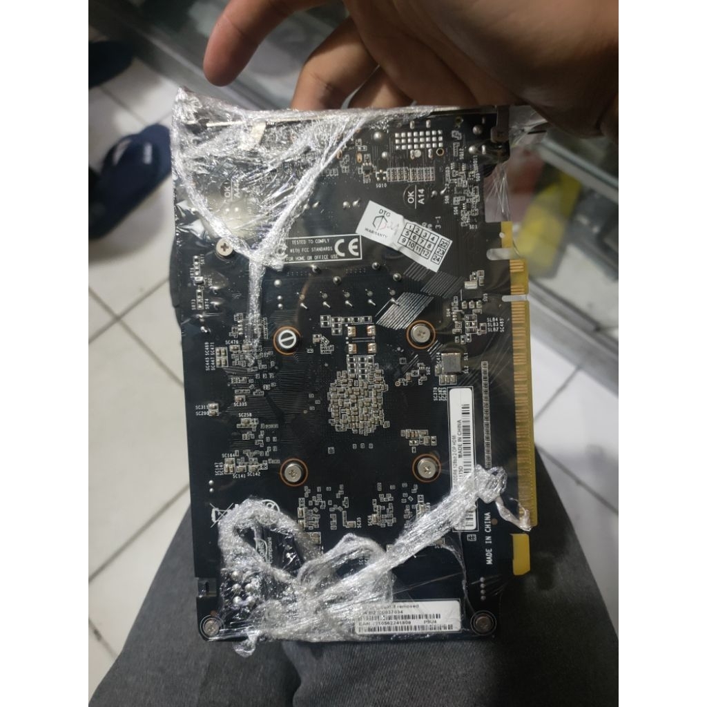 VGA GTX 1650 4 GB bekas mulus masih segel