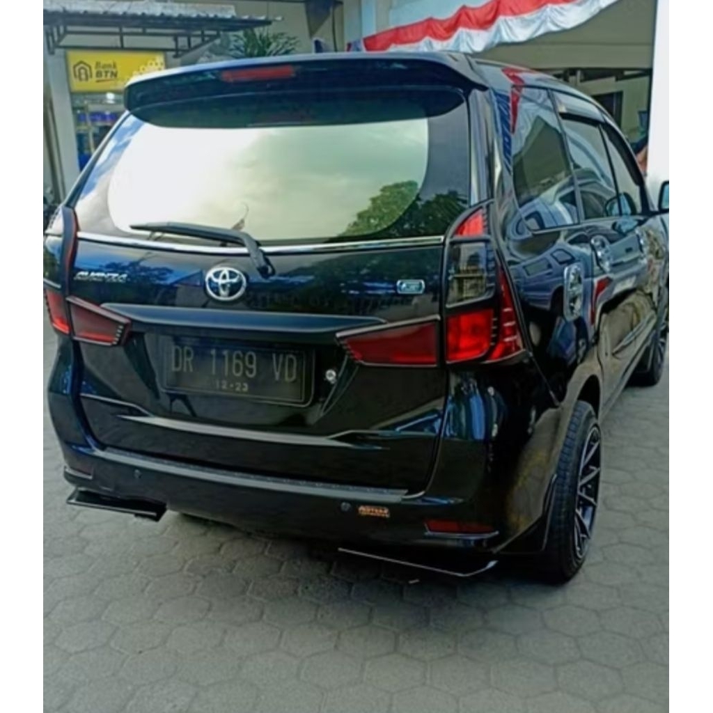 Winglet Belakang Mobil Universal