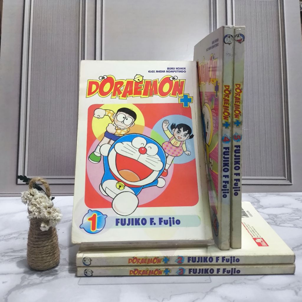 Komik Doraemon Plus 1-5 Set Kolpri Tamat