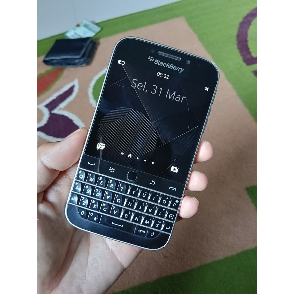 Blackberry Classic Q20 bisa 4G