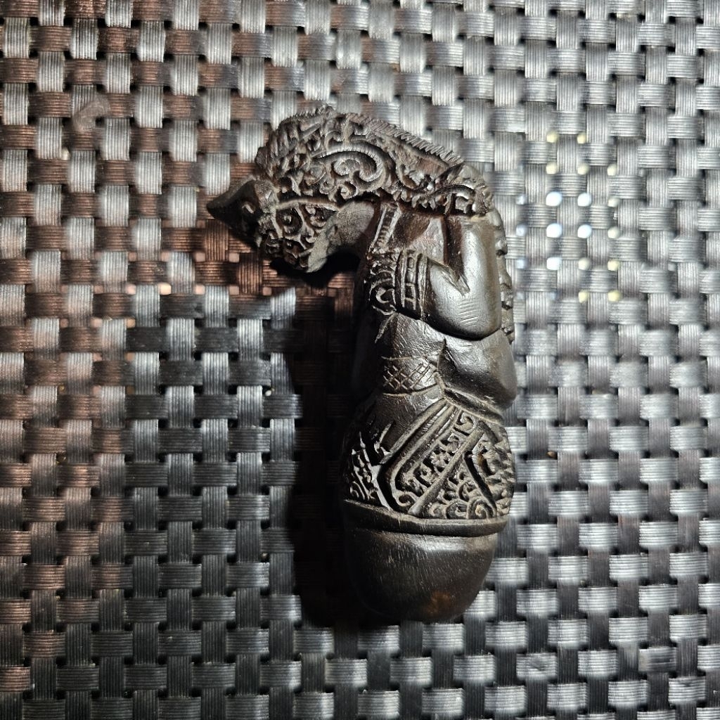 Deder Handel Keris Ukir Kayu III