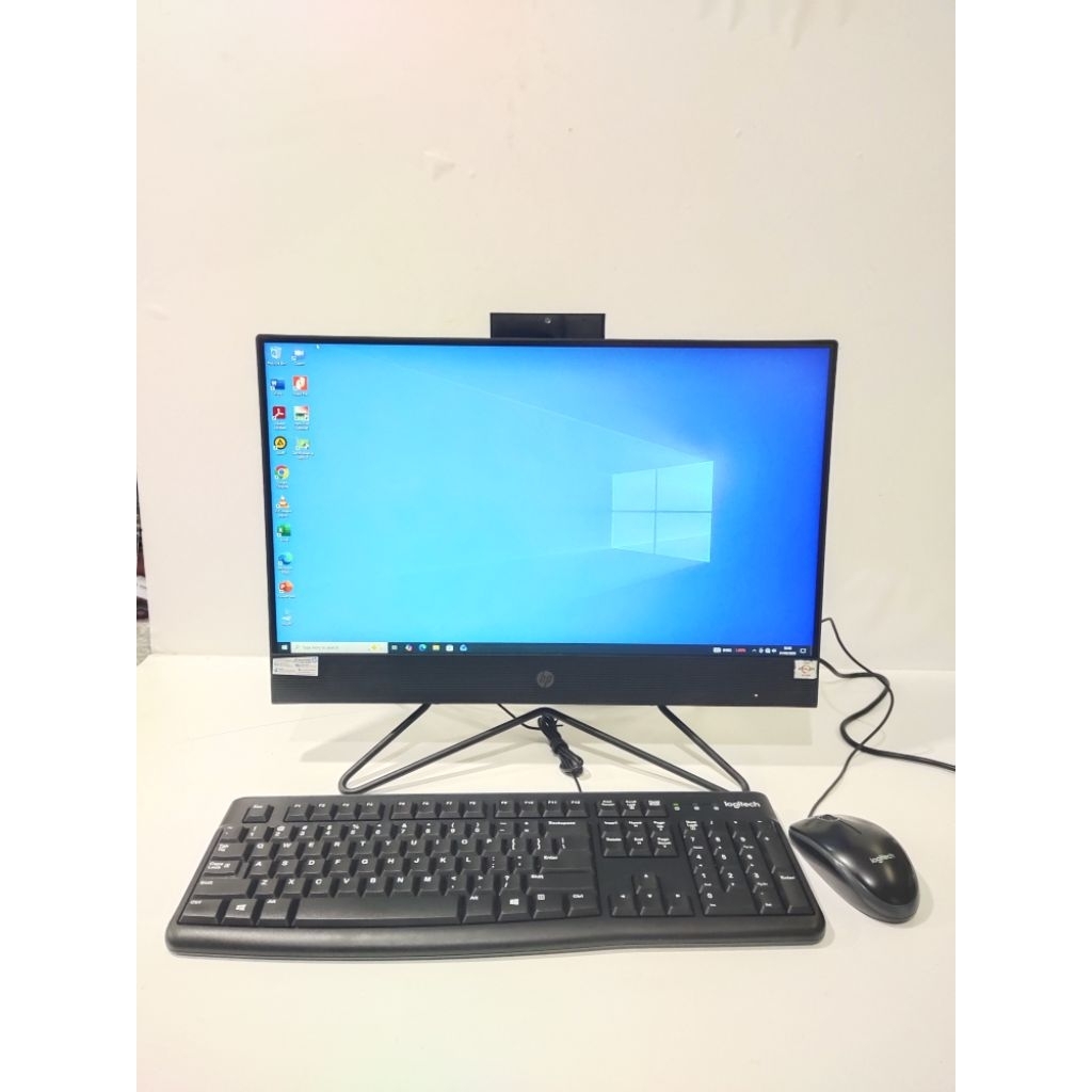 PC ALL IN ONE HP AMD Athlon silver 3050U 22 inc