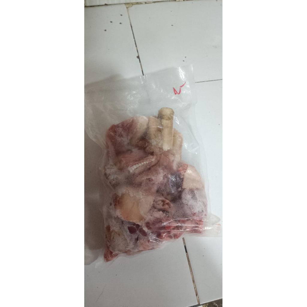 Kepala dan kaki kambing bersih