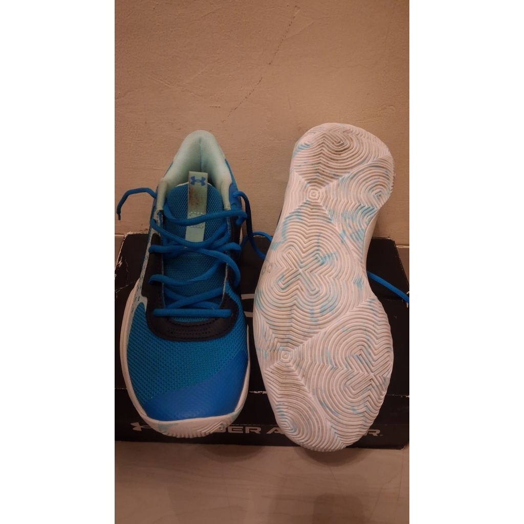 PRELOVED SEPATU OLAHRAGA