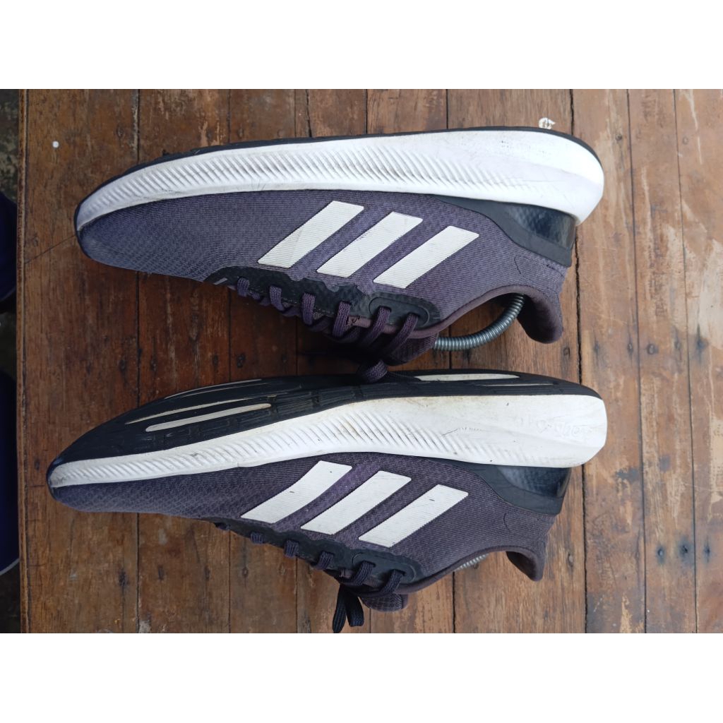 Sepatu Lari Adidas Run Falcon