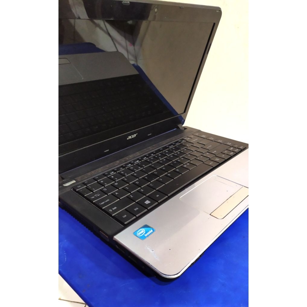 Laptop Acer Aspire E1-431 (i7 3610, RAM 4GB, HDD 250GB, Batre tahan hingga 2 jam)