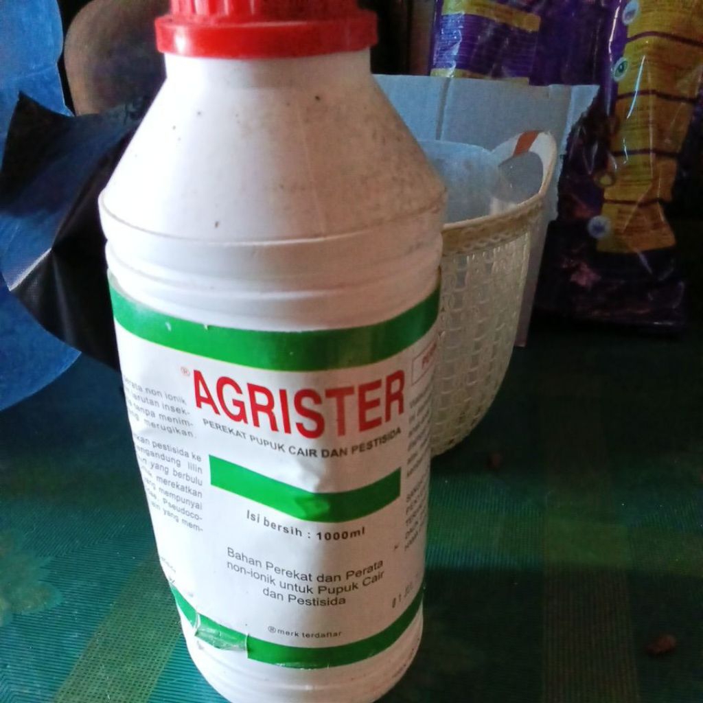 AGRISTER perekat pupuk cair dan pestisida