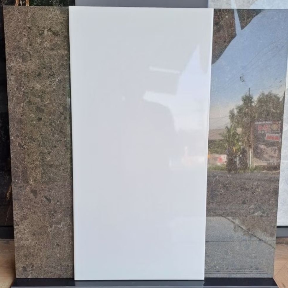 Keramik 30x60 Mulia Putih Polos / Cutting Glossy