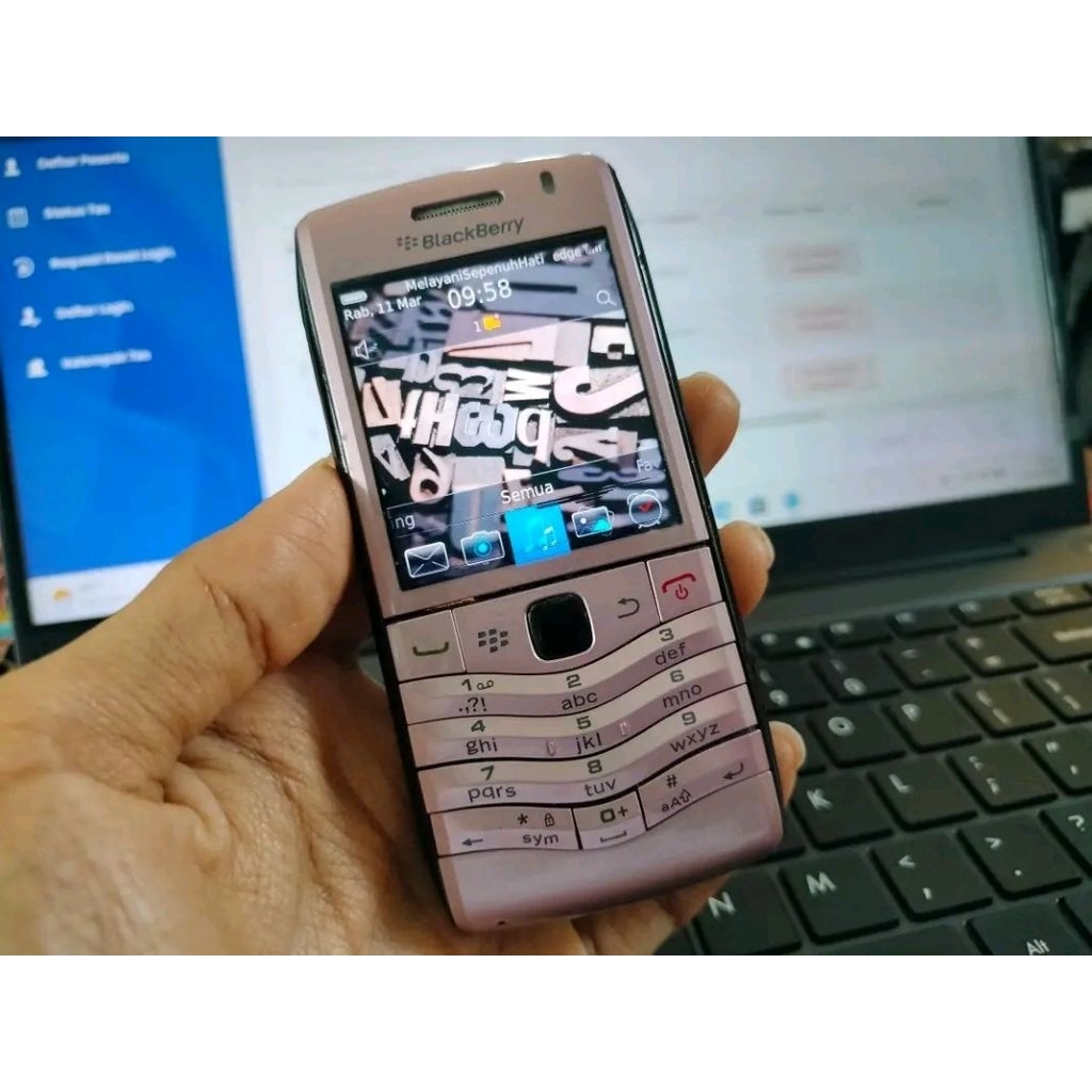 BlackBerry Pearl 9105