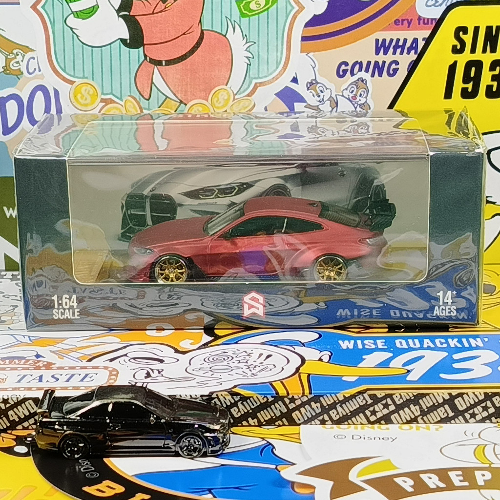 Street Warrior BMW M4 G82 red gold velg 1 of 500 diecast 1 64