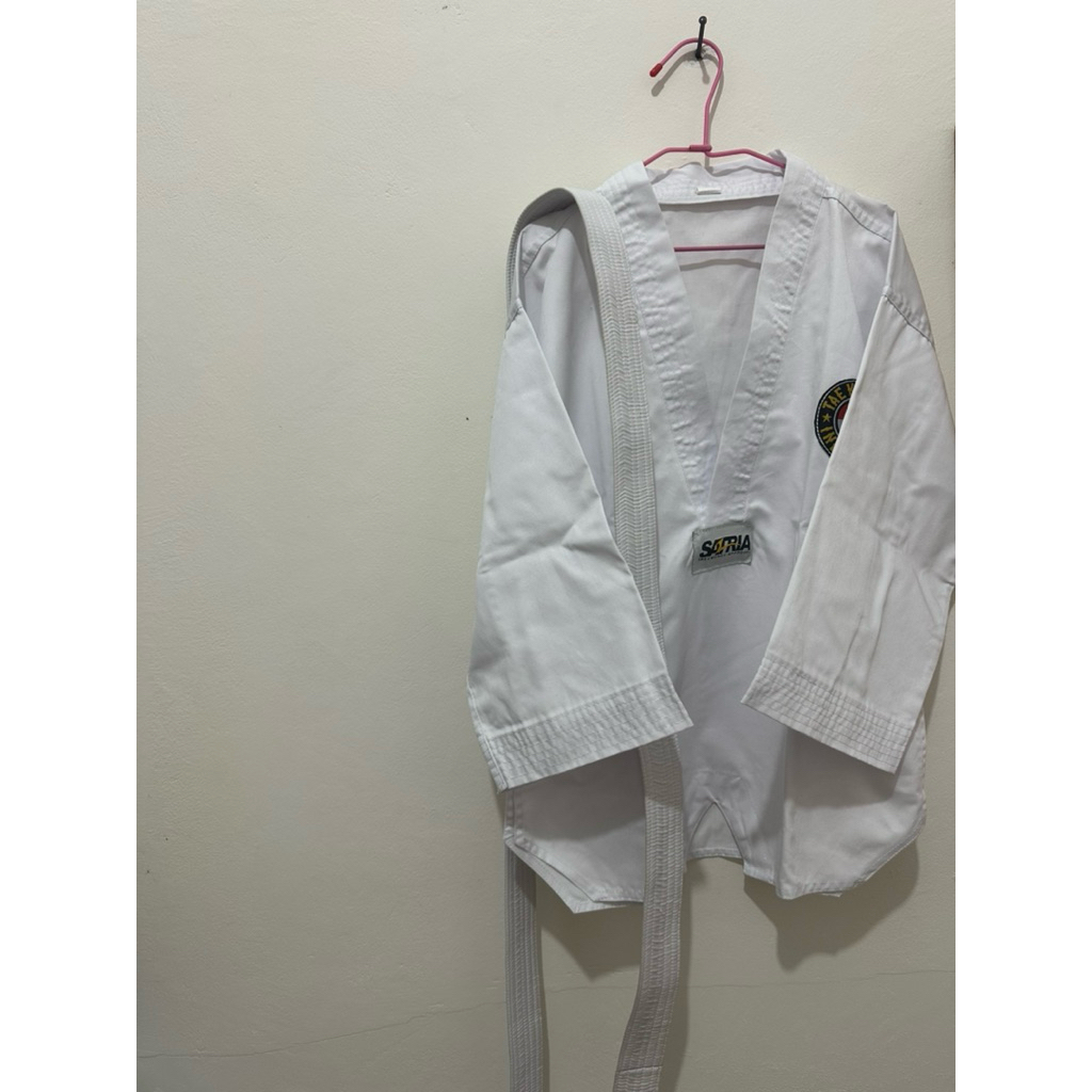Dobok/baju pemula taekwondo (preloved)