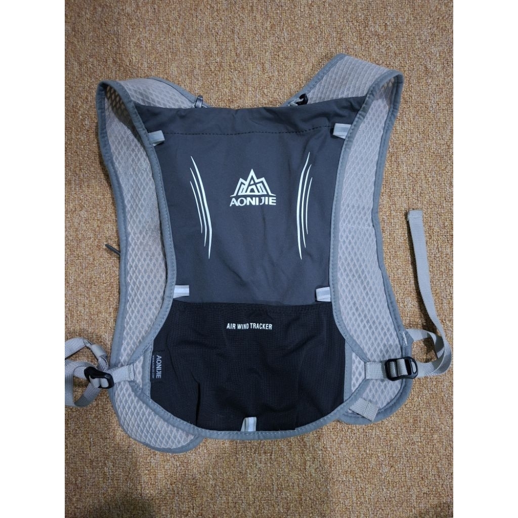 vest lari aonijie E913