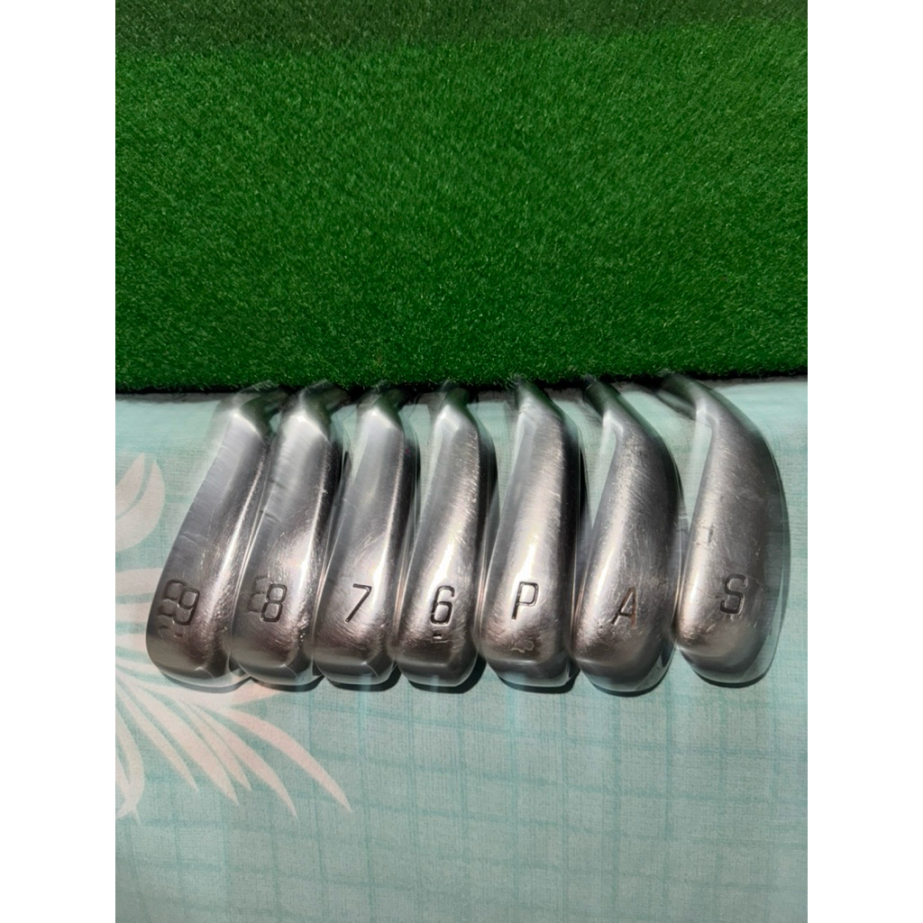 Iron Set Bridgestone BG-100 6-9,P,A,S