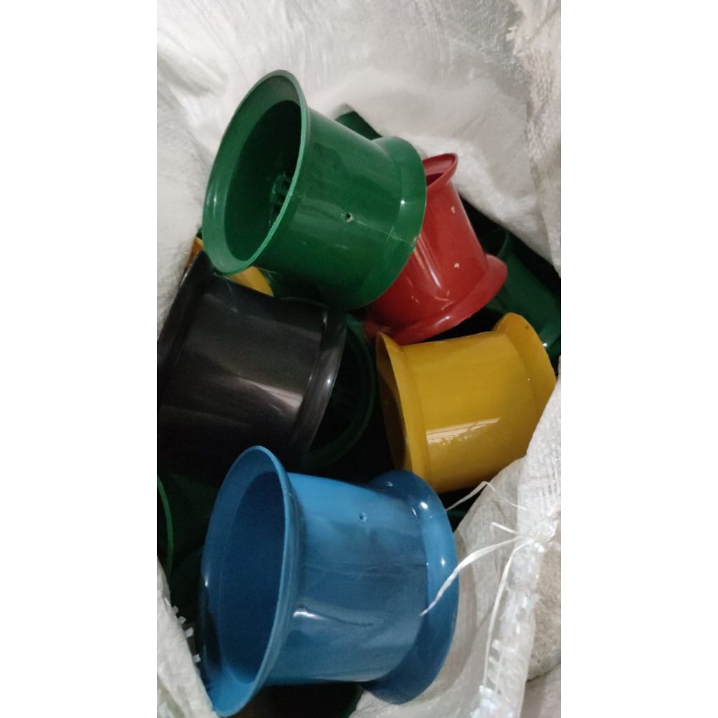 golongan layangan, bladu