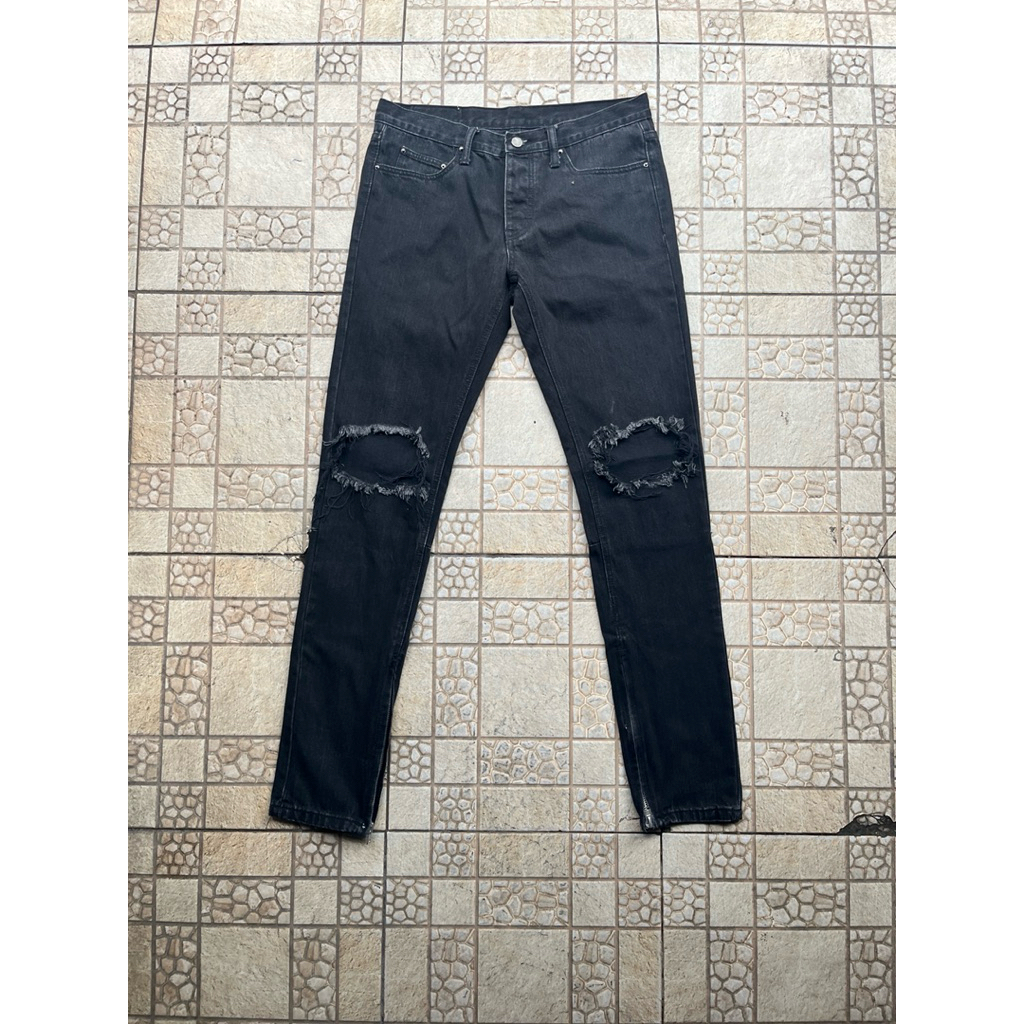 MNML Jeans Black Ripped