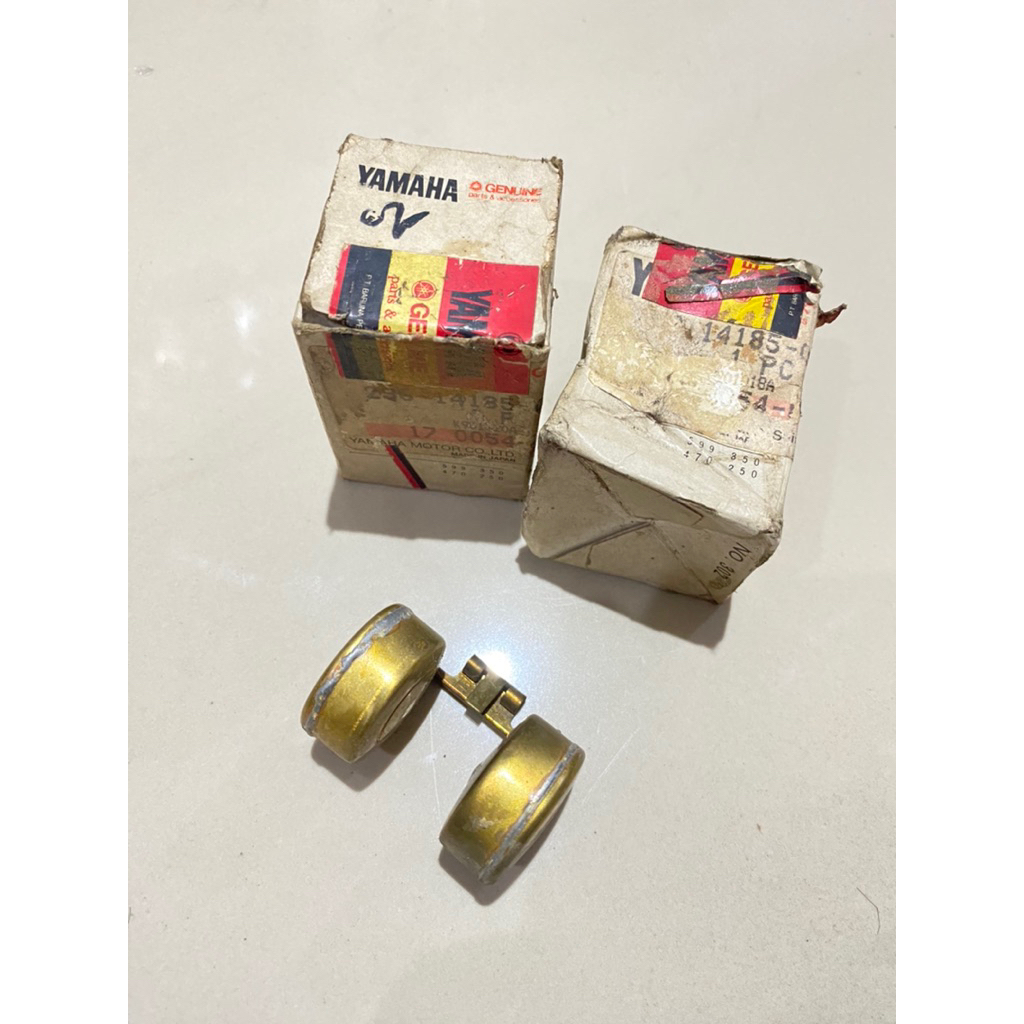 pelampung Plampung karburator V80 V75 Pelampung Carburator Nos Ori Yamaha 275-14185-00