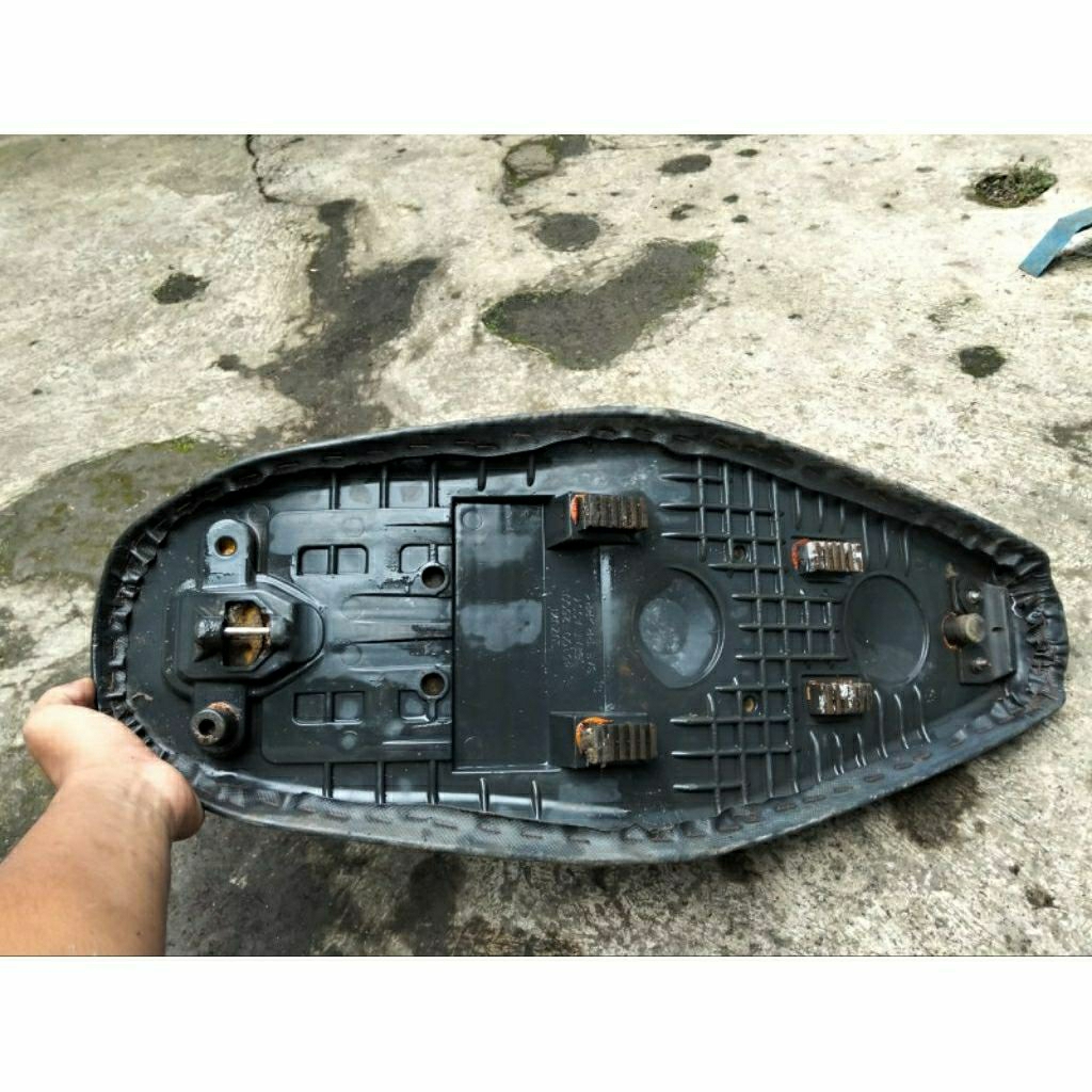 jok satria Fu150 karbu bahan papasan copotan original