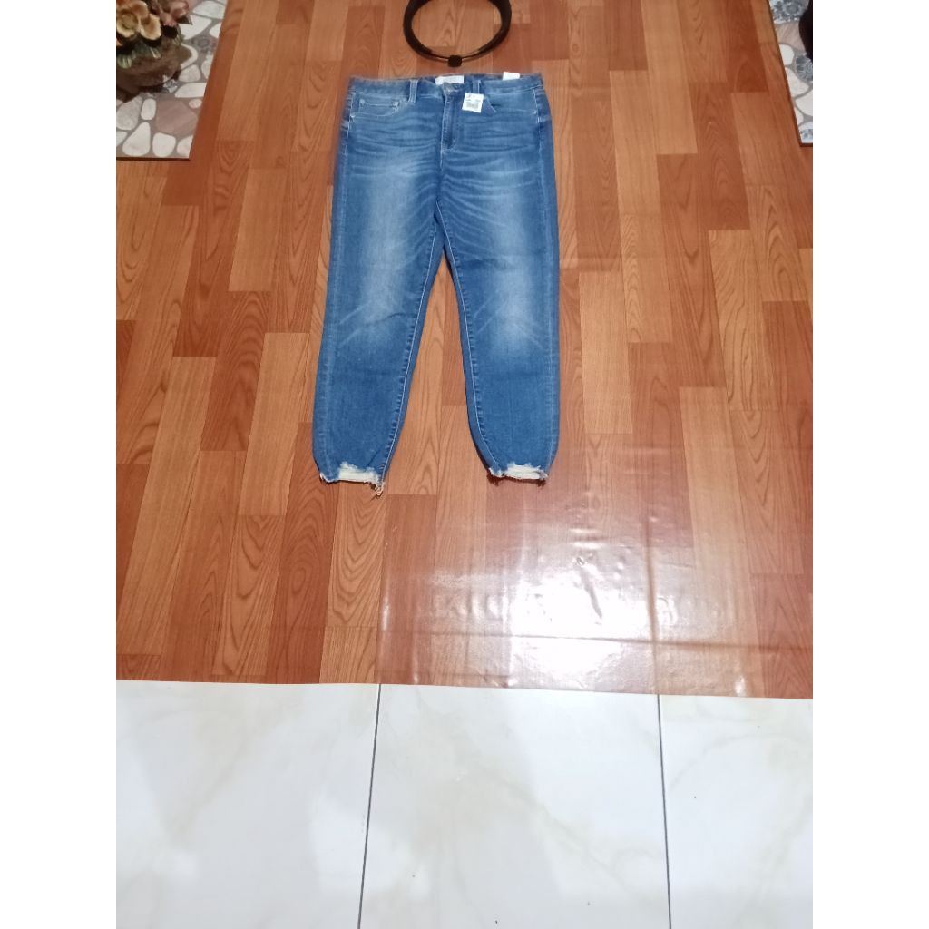 Celana Jeans Cowok Unisex Kaki Sobek Lowrys Farm Size 31