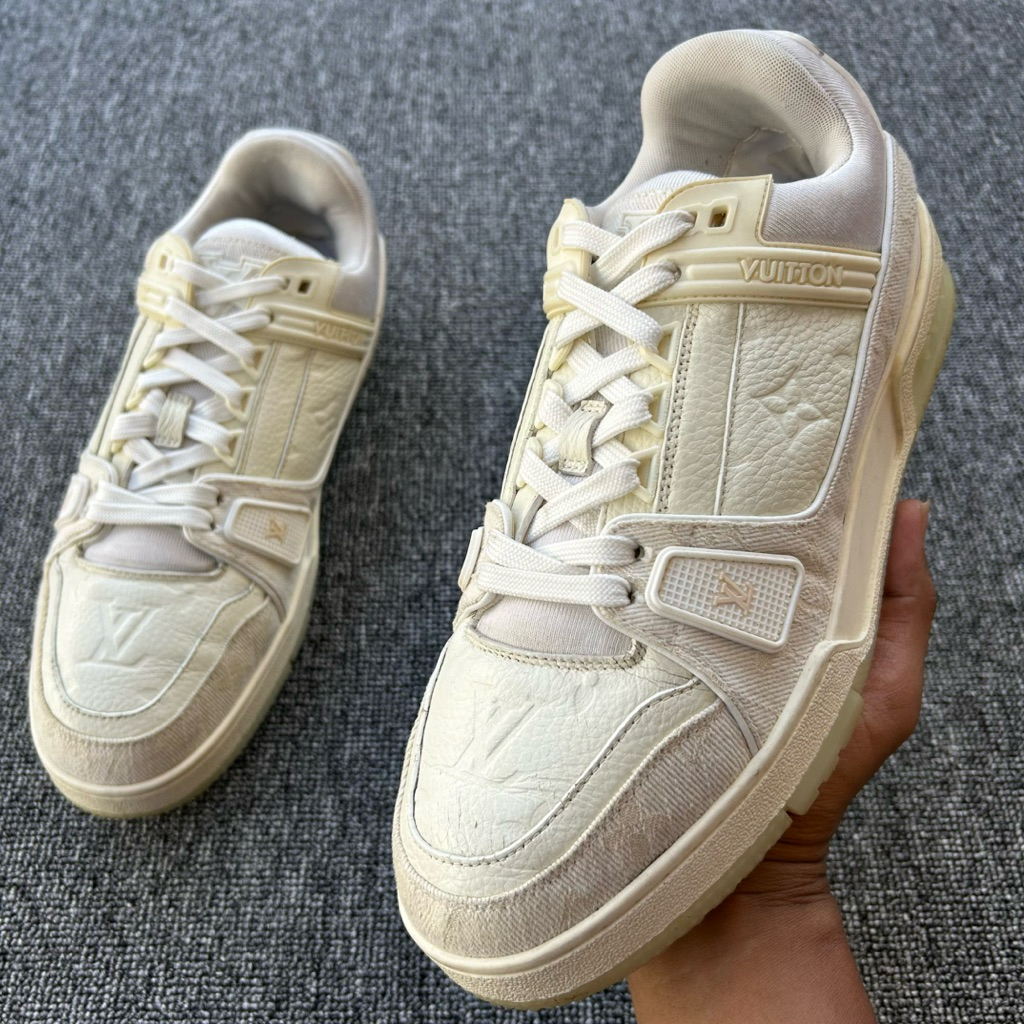Sepatu LOUIS VUITTON LV Made In Italy Trainer Sneakers Size 8 (43.5) Panjang Insole 27.5 cm