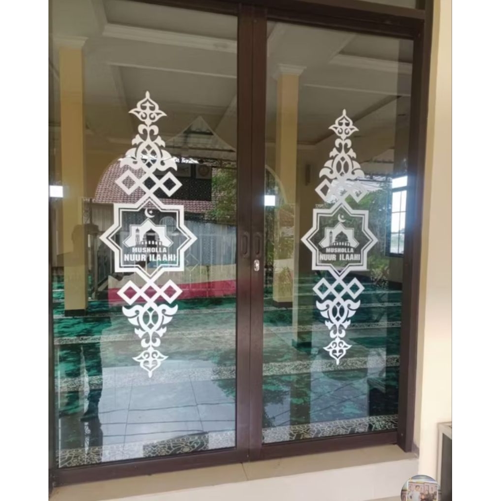 Sticker kaligrafi kaca masjid/ musholla