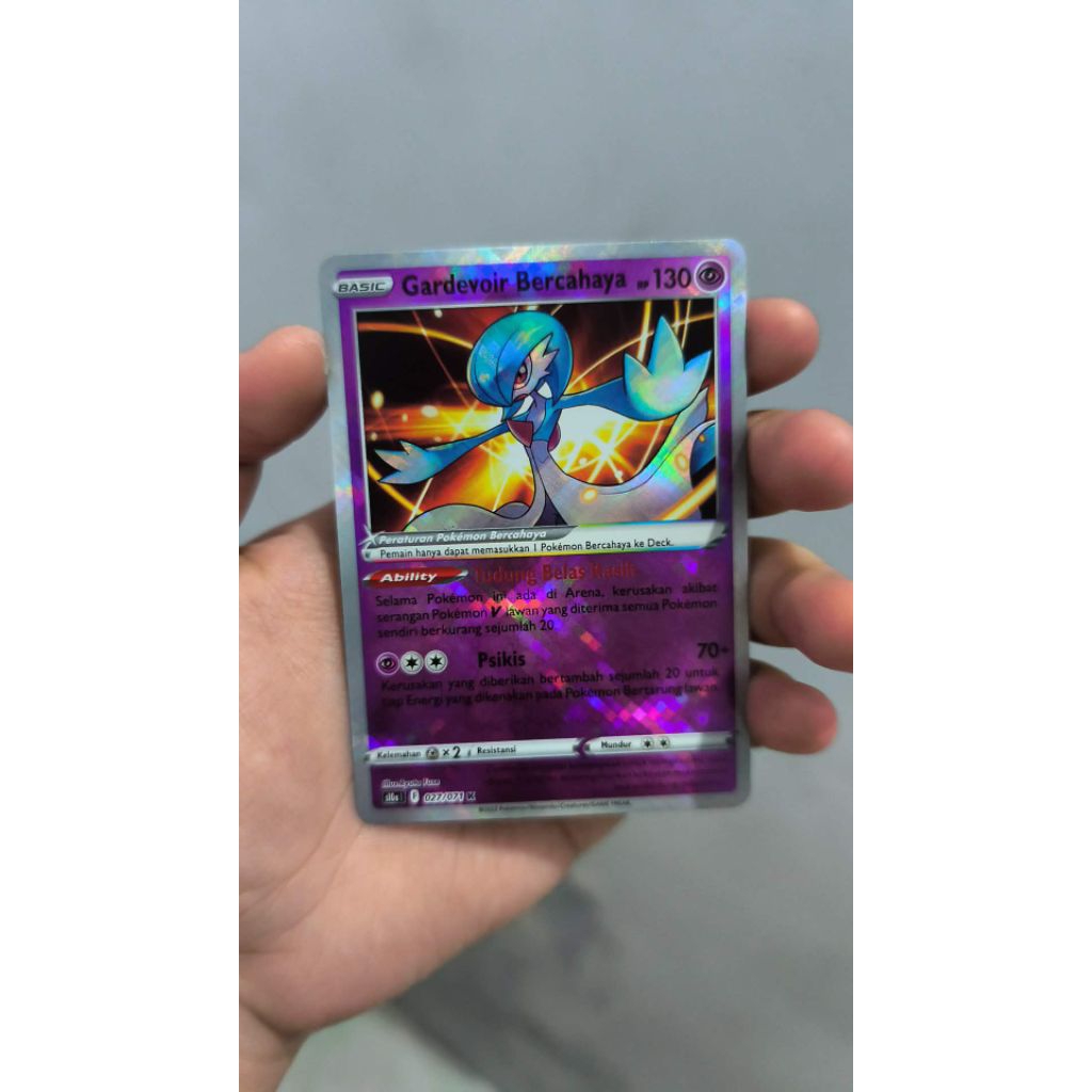 kartu pokemon Salamance SR, Greninja dan Gardevoir bercahaya