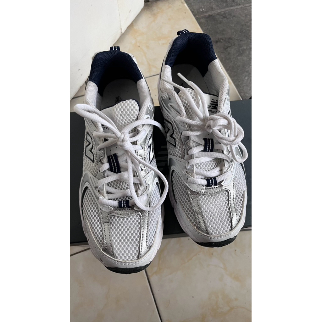 Preloved NB 530 White