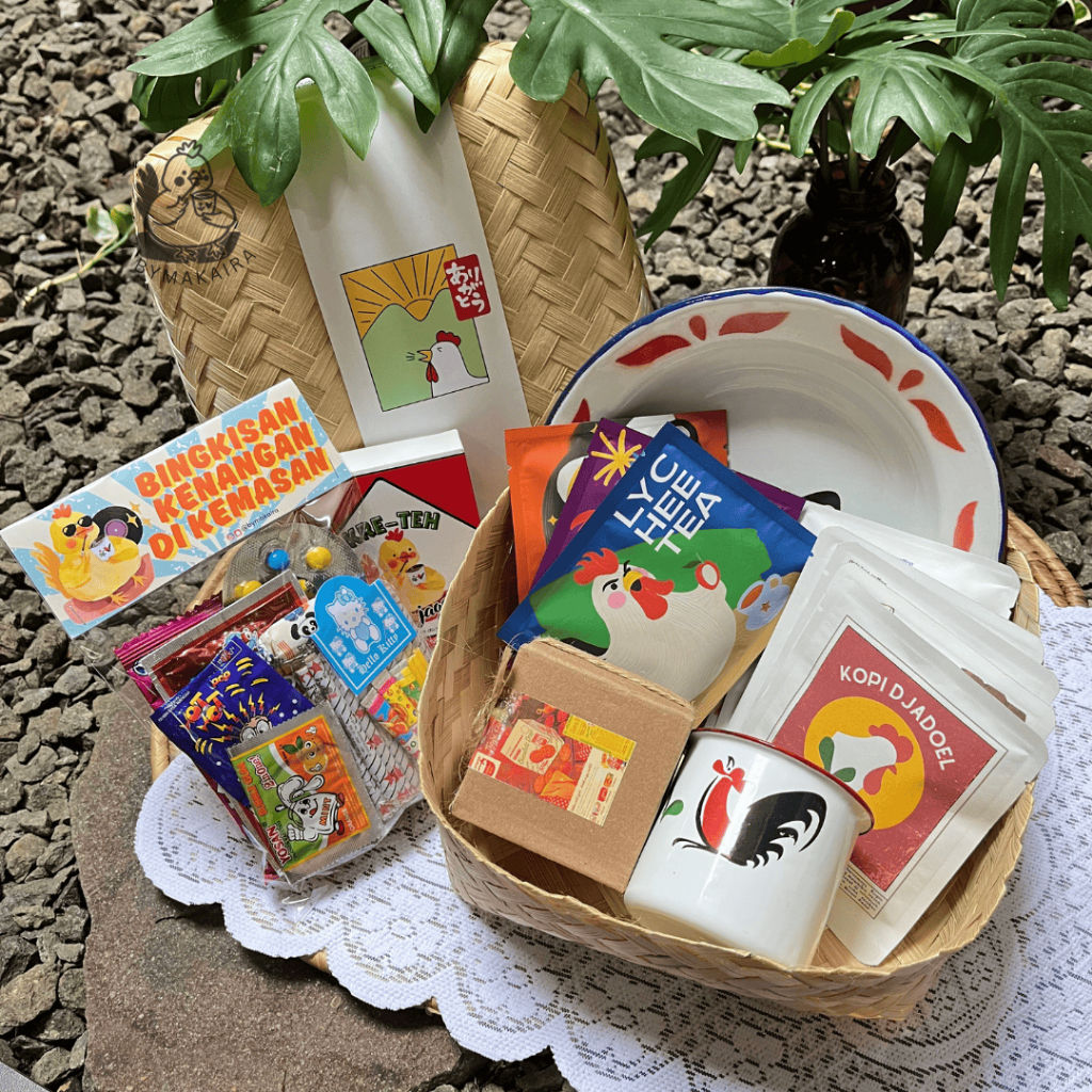 Hampers Jadul Nostalgia bymakaira | hampers unik souvenir ulang tahun kado unik kado wisuda hadiah w