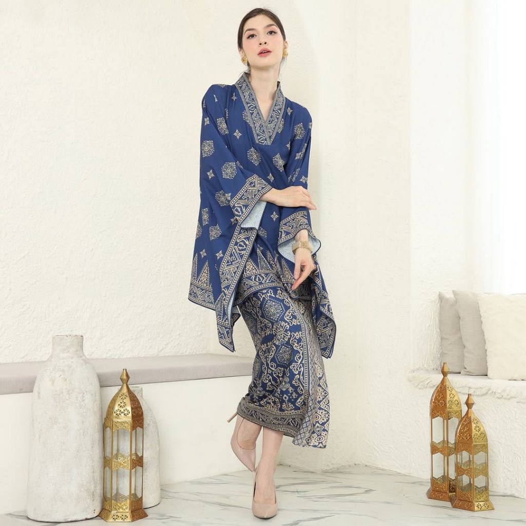 Kebaya Navy | Kebaya Premium | Kebaya Wisuda | Kebaya Modern | Kebaya Wanita | Baju Kurung | Kurung 
