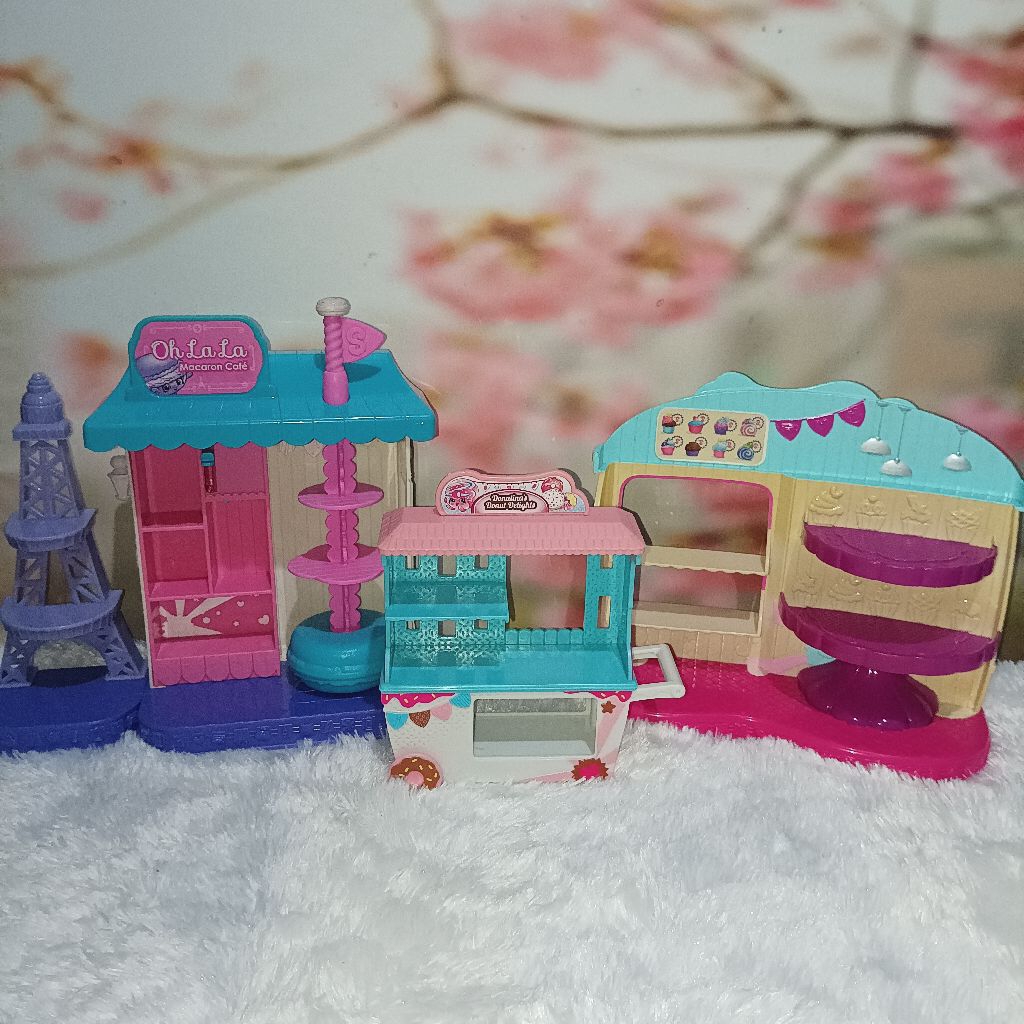 Diorama Cafe Moose Mainan Preloved