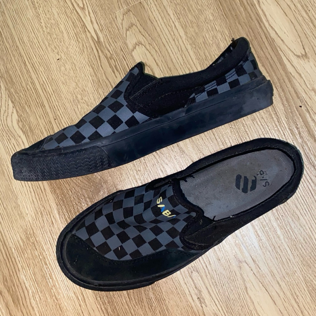 SEPATU SLIP ON SABA FOOTWEAR CHECKERBOARD ABU HITAM