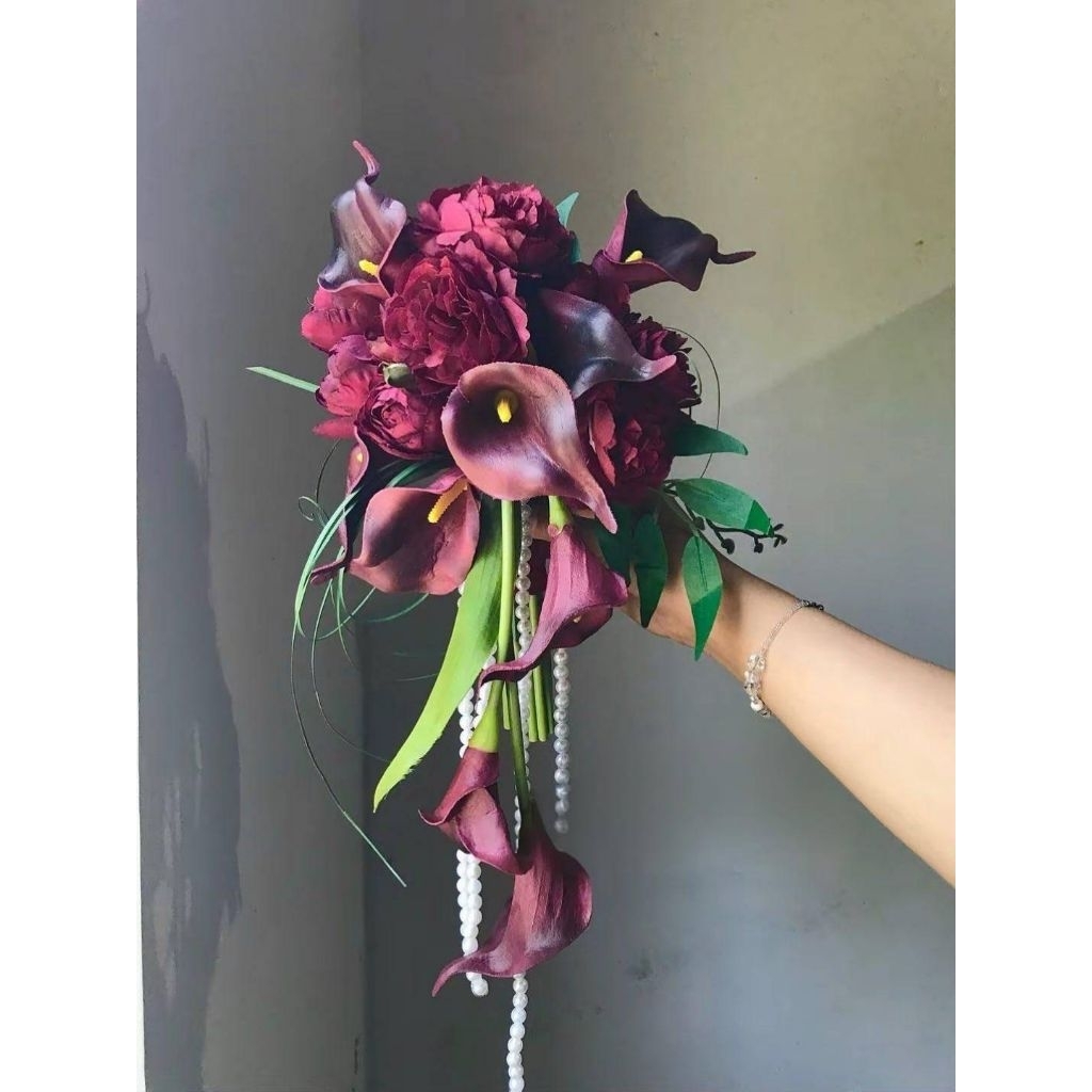 Buket wedding calla lily maroon