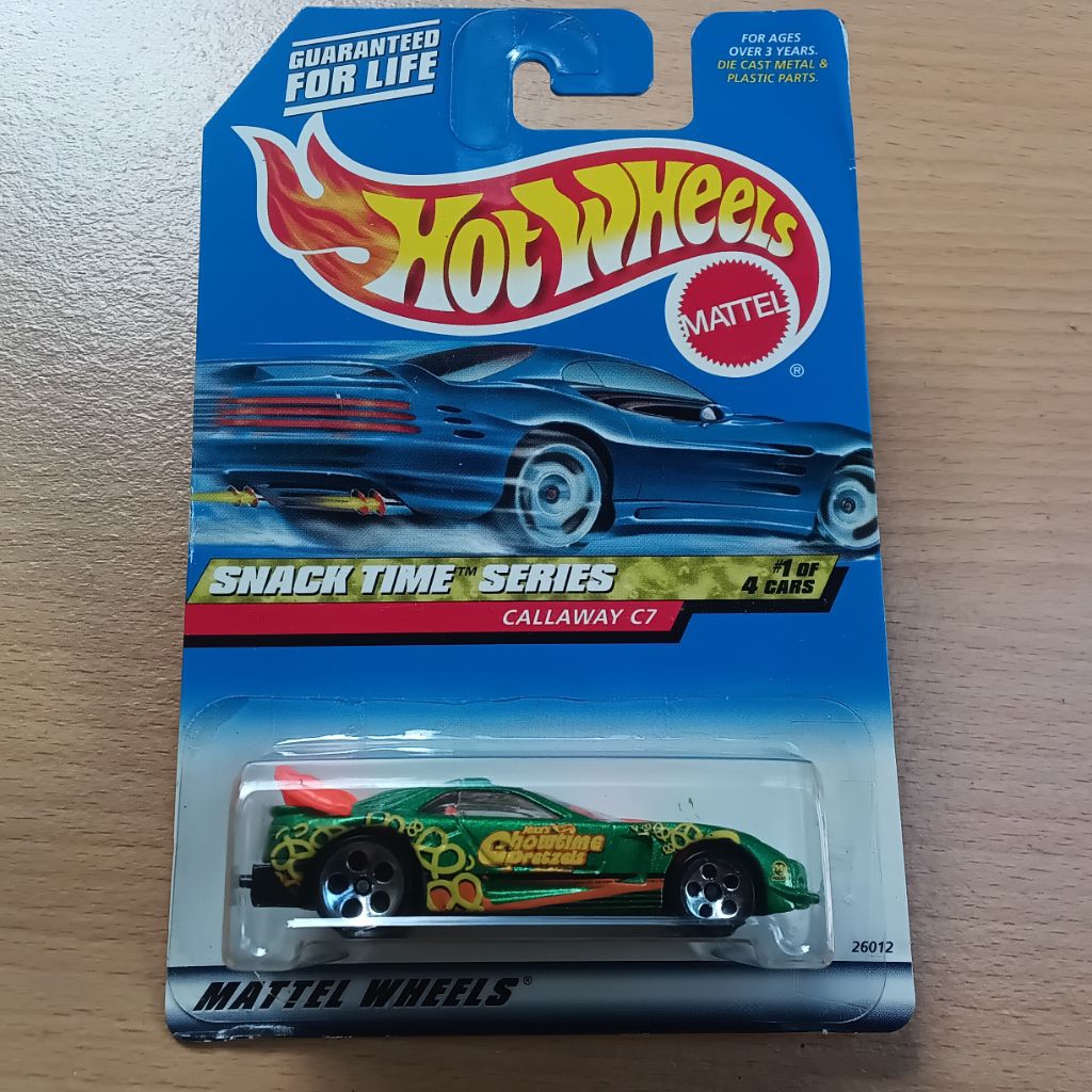 Diecast Hot Wheels HW Snack Time Series Callaway C7 Hijau Chowtime Dretzels