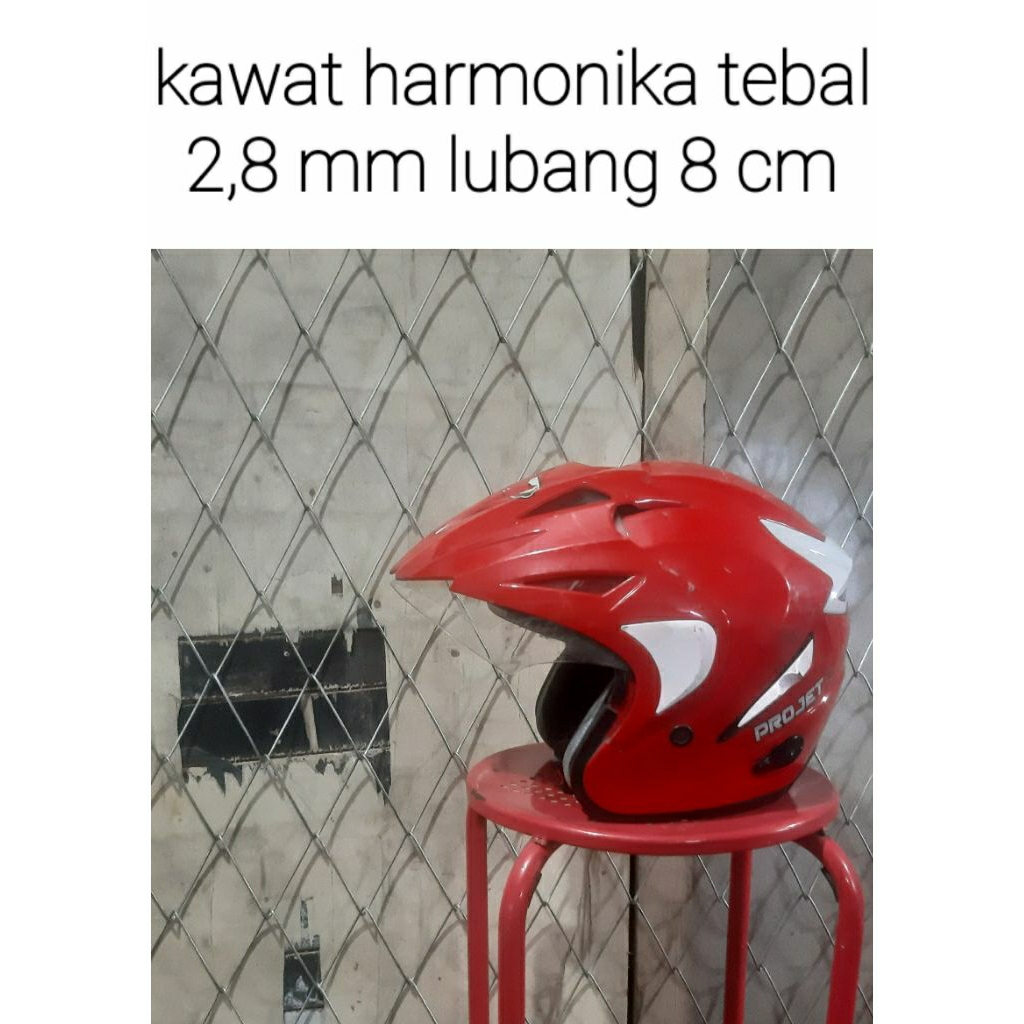 kawat harmonika galvanis tebal 2,8 mm lubang 8 cm. lebih murah dari pagar brc.