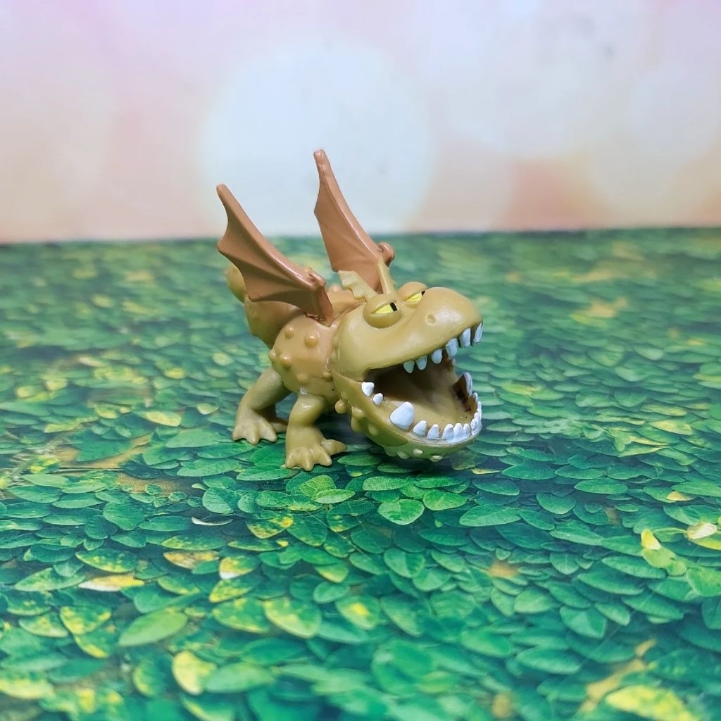 How to train your dragon meatlug ori SML karet padat figure preloved happy meal mcd