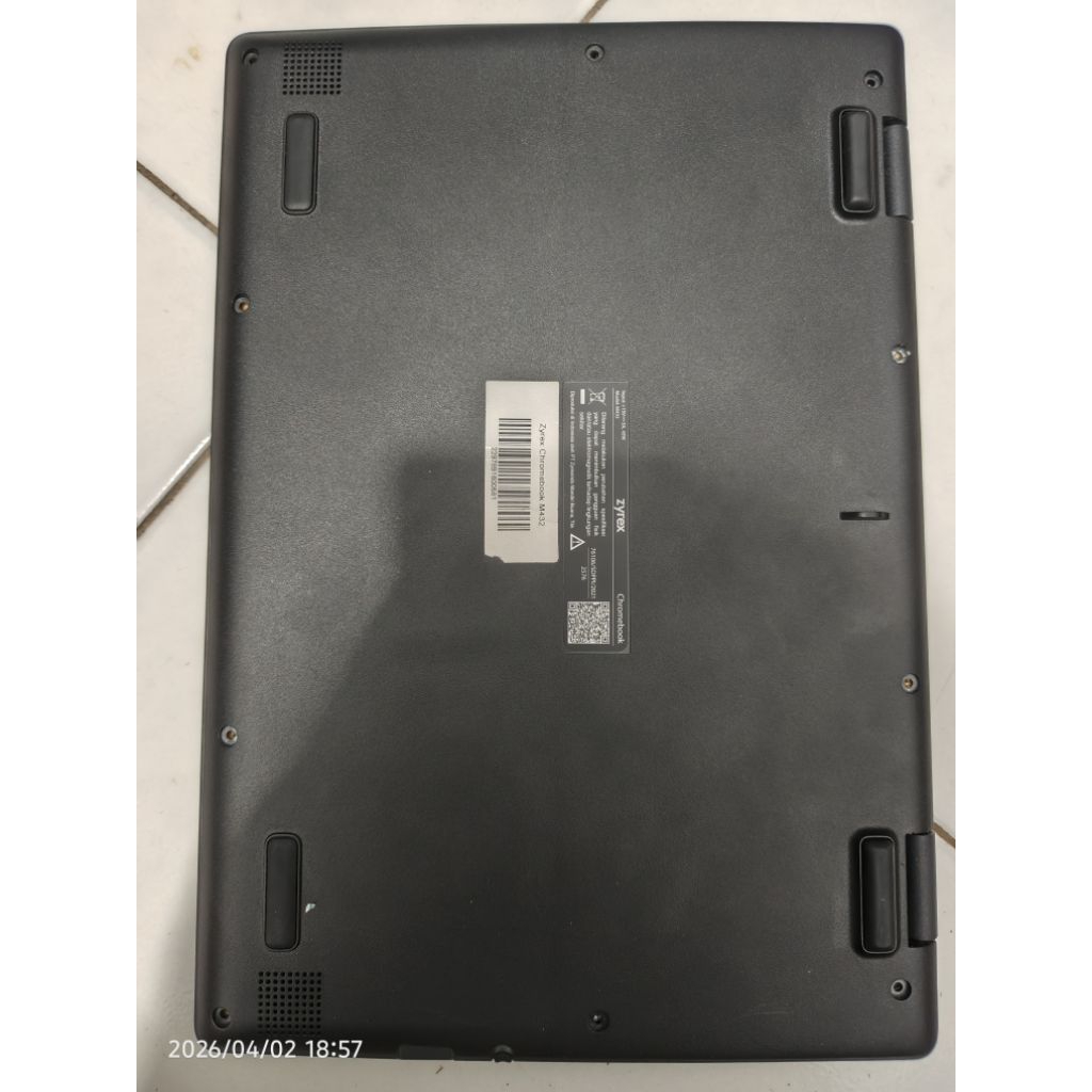 keyboard/cover casing chromebook zyrex m432 original