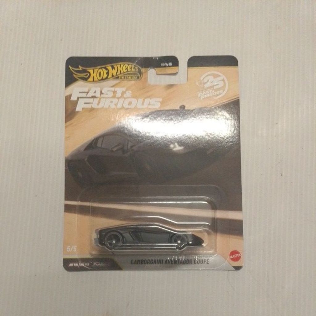 hot wheels lamborghini Aventador coupe premium