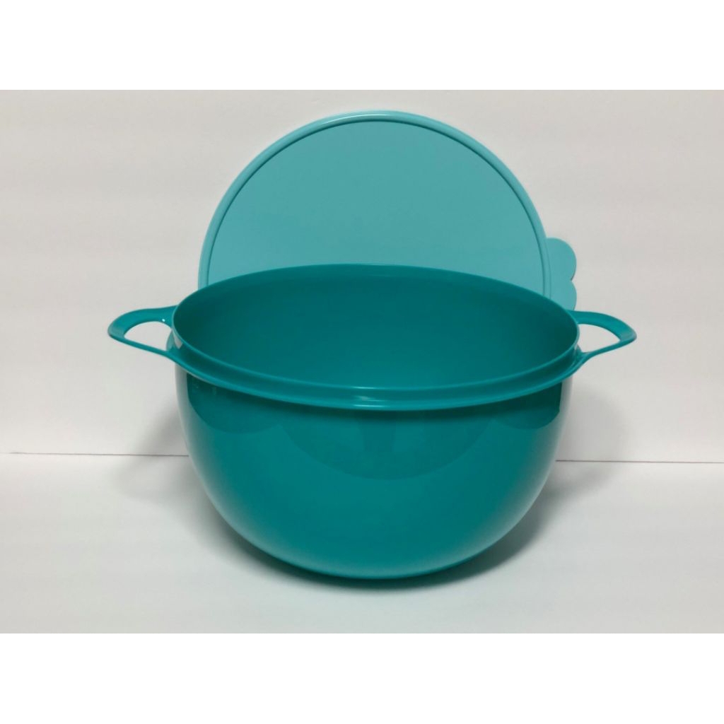 Tupperware import thats a bowl 10L mega thats a bowl