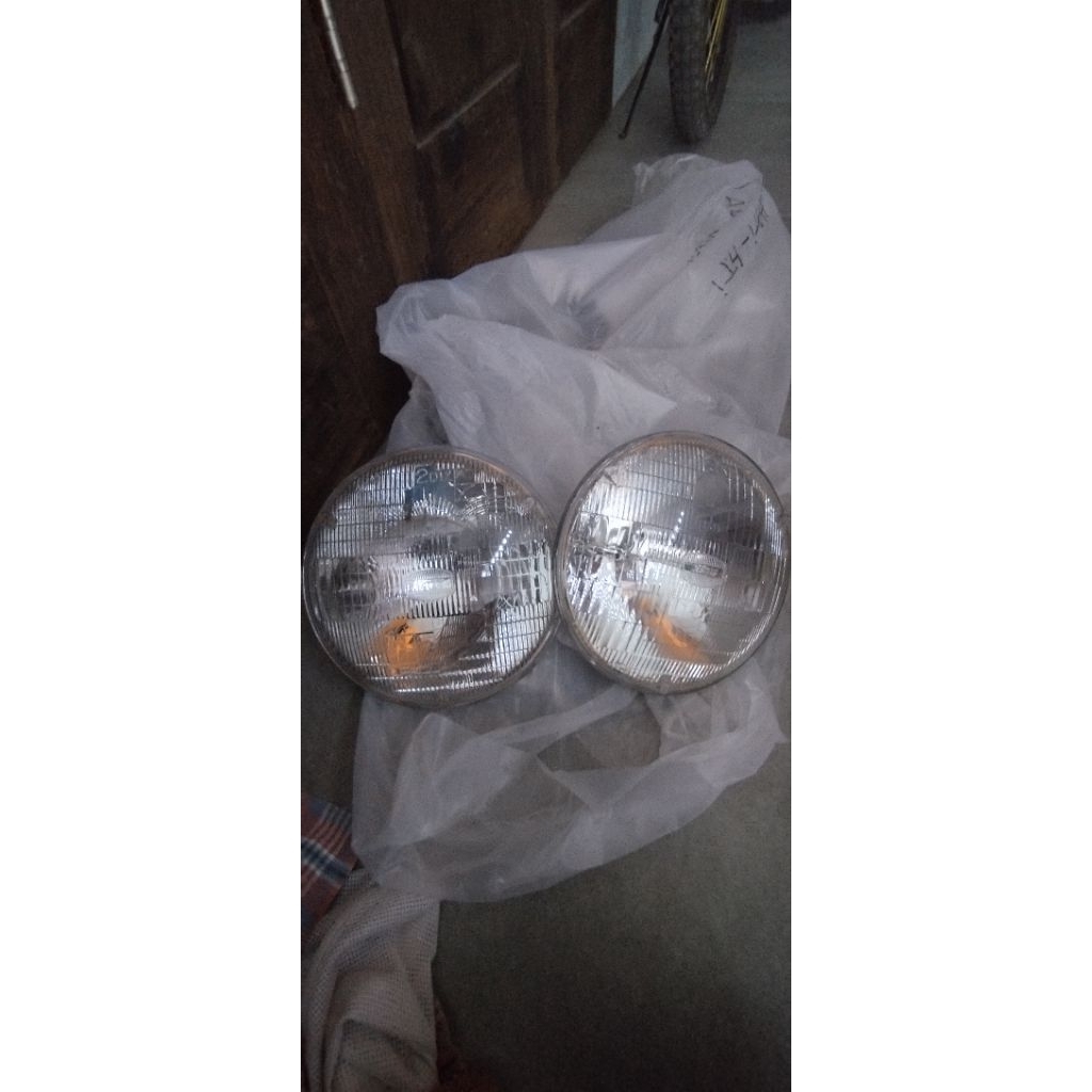 Lampu depan Headlamp oem Suzuki Katana Jimny