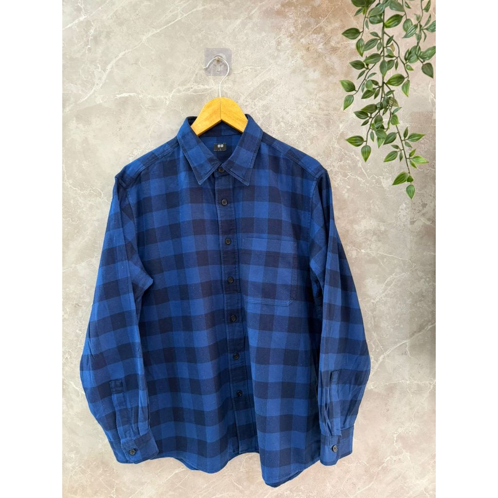 Uniqlo Flannel Shirt Kotak Navy Dark Clean Size L