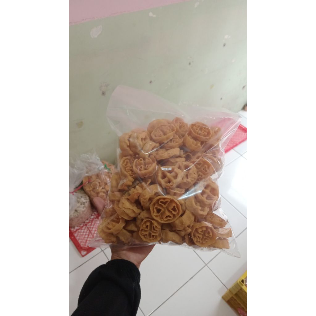 seroja mini asin kacang manis saroja kue kembang goyang